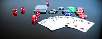 Live dealer table game streamed on apk 32 for Filipino players in the Philippines